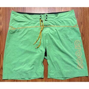 Crocs Swim Trunks Mens 2XL 10" Green Mesh Lined Spell Out Board Shorts